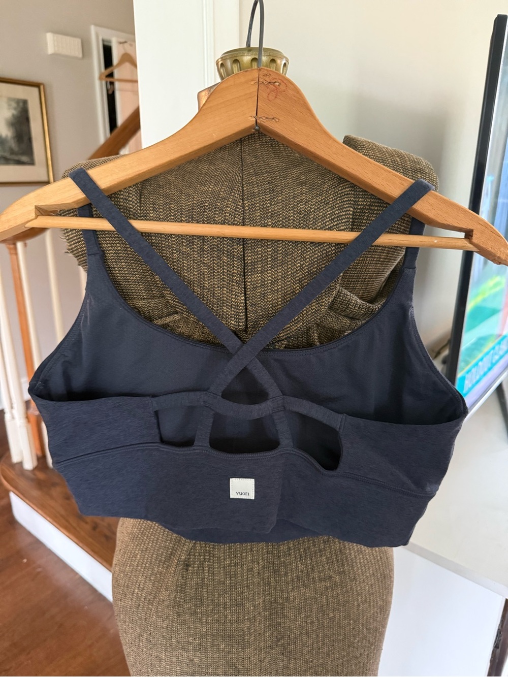 Vuori Long Line Elevation Bra - Women's Size XL Gray Black